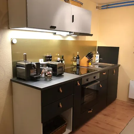 Appartement Studio Apartment Naehe Phantasialand, Zwischen Koeln Und Bonn, Ruhig Im Gruenen Gelegen *
